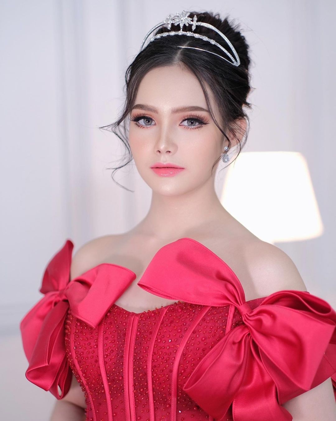 Nhan sắc người đẹp lai Pháp ở Hoa hậu Hòa bình Lào ảnh 4
