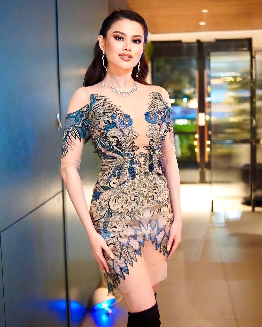 Ngoại hình tân Hoa hậu Hoàn vũ Indonesia gây tranh cãi ảnh 8
