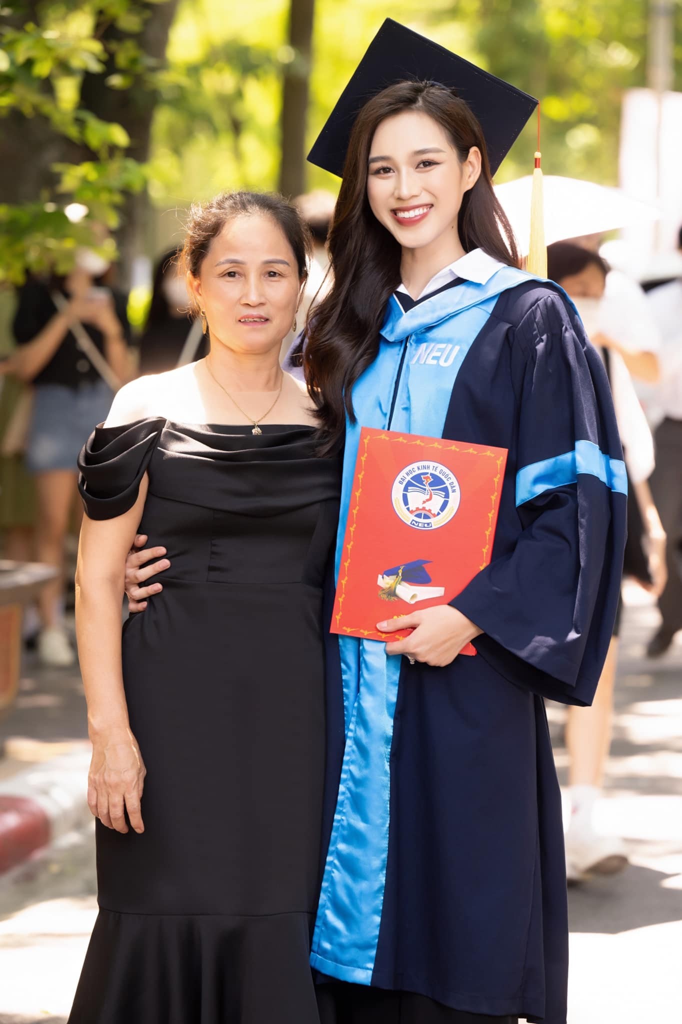 Đỗ Thị Hà tốt nghiệp Đại học Kinh tế Quốc dân ảnh 5