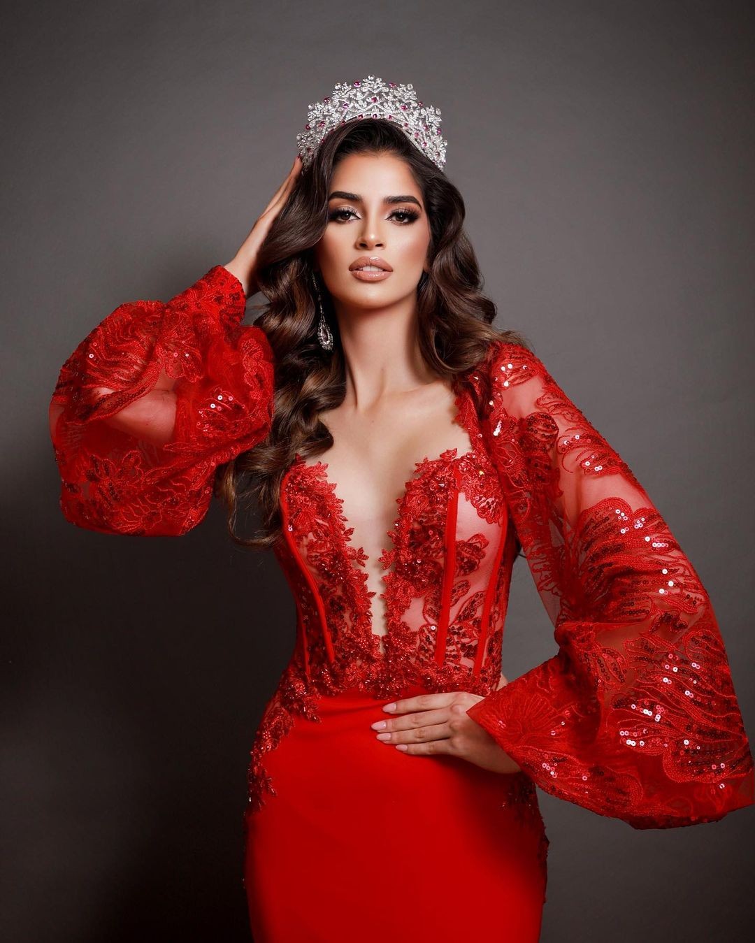 Nhan sắc Hoa hậu Hoàn vũ Mexico 2023 có chiều cao 1,81 m ảnh 1