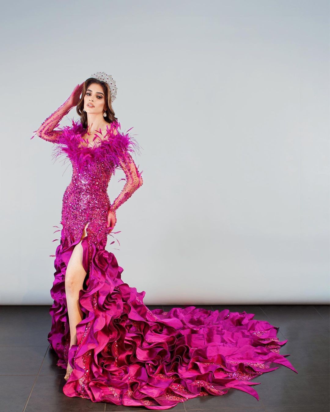 Nhan sắc Hoa hậu Hoàn vũ Mexico 2023 có chiều cao 1,81 m ảnh 16