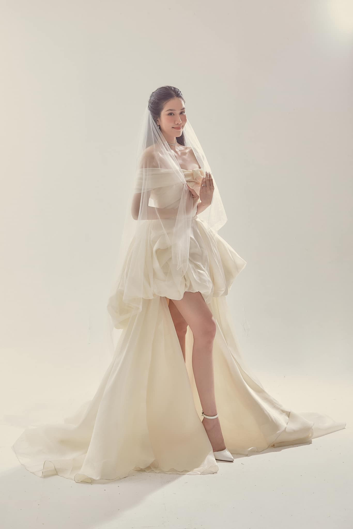 Á hậu Phương Anh tung ảnh cưới trước thềm hôn lễ ảnh 8