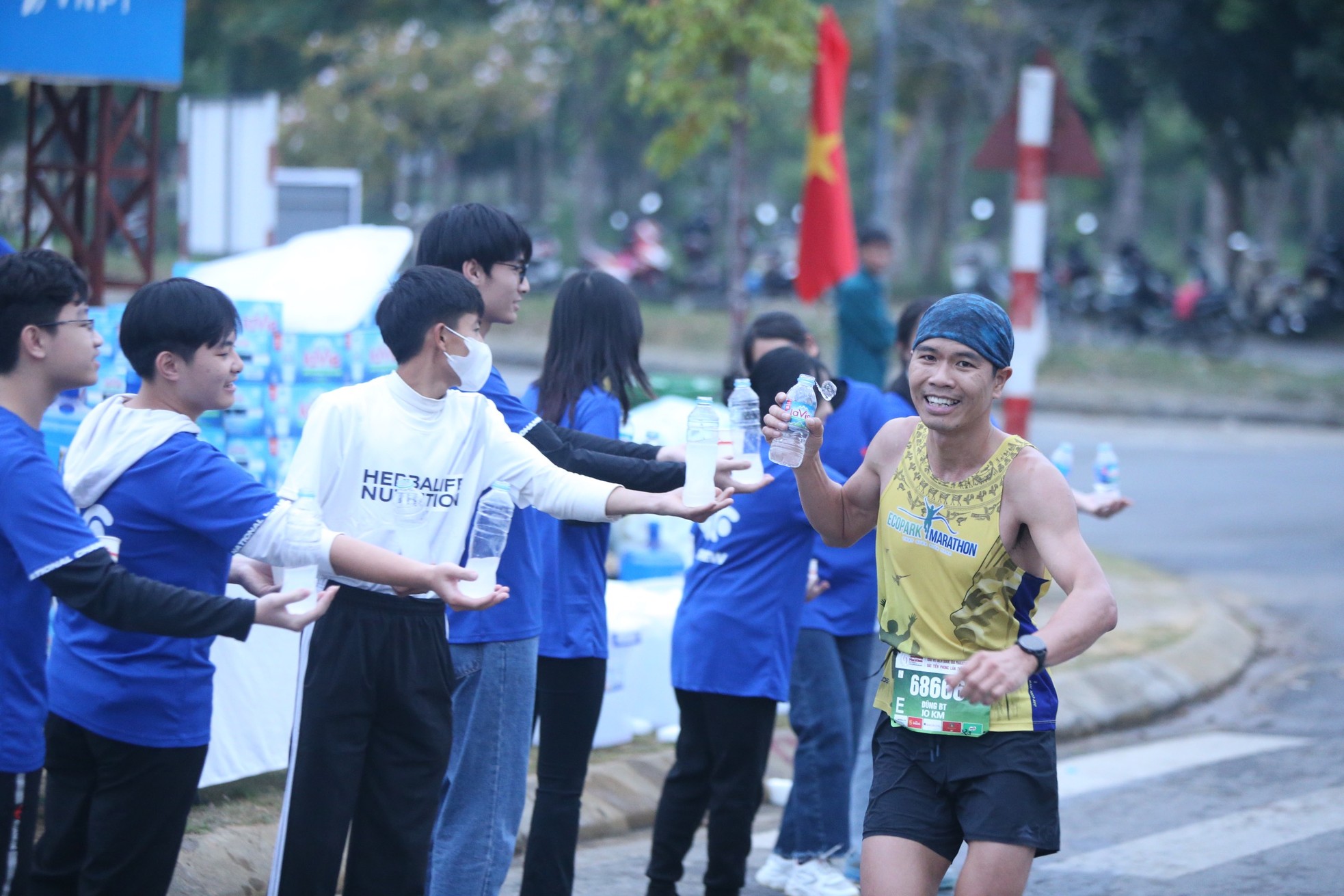 Sau Tiền Phong Marathon 2023, tất cả đều phải lòng Lai Châu ảnh 9