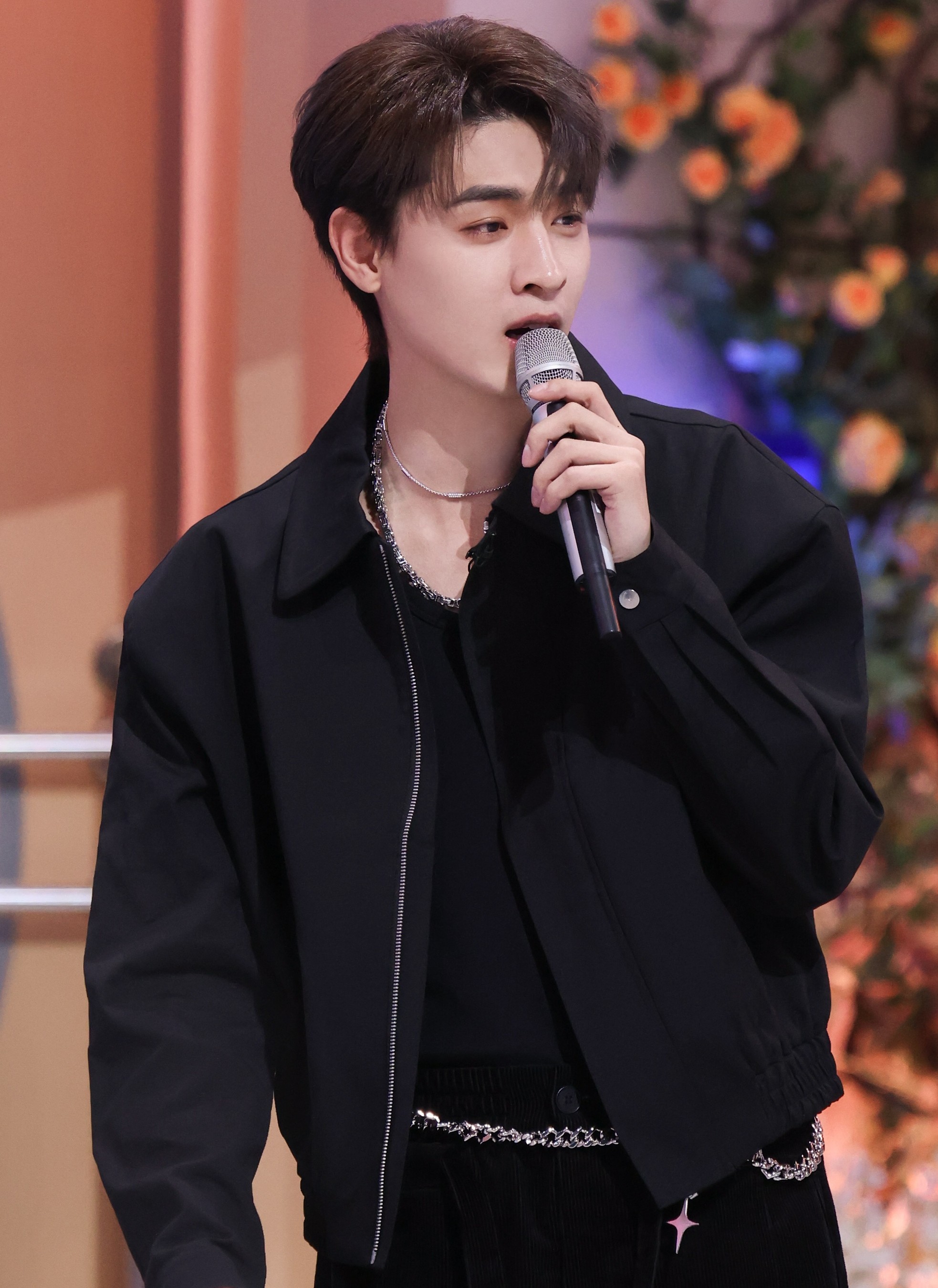 Nghệ sĩ sinh ra ở vạch đích ảnh 13