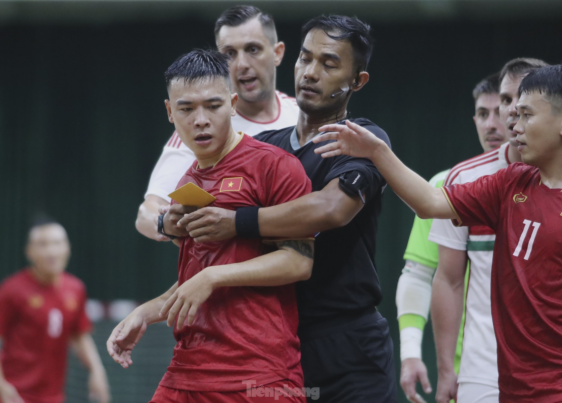 Tuyển futsal Việt Nam thua đậm trước quân xanh đến từ châu Âu ảnh 11