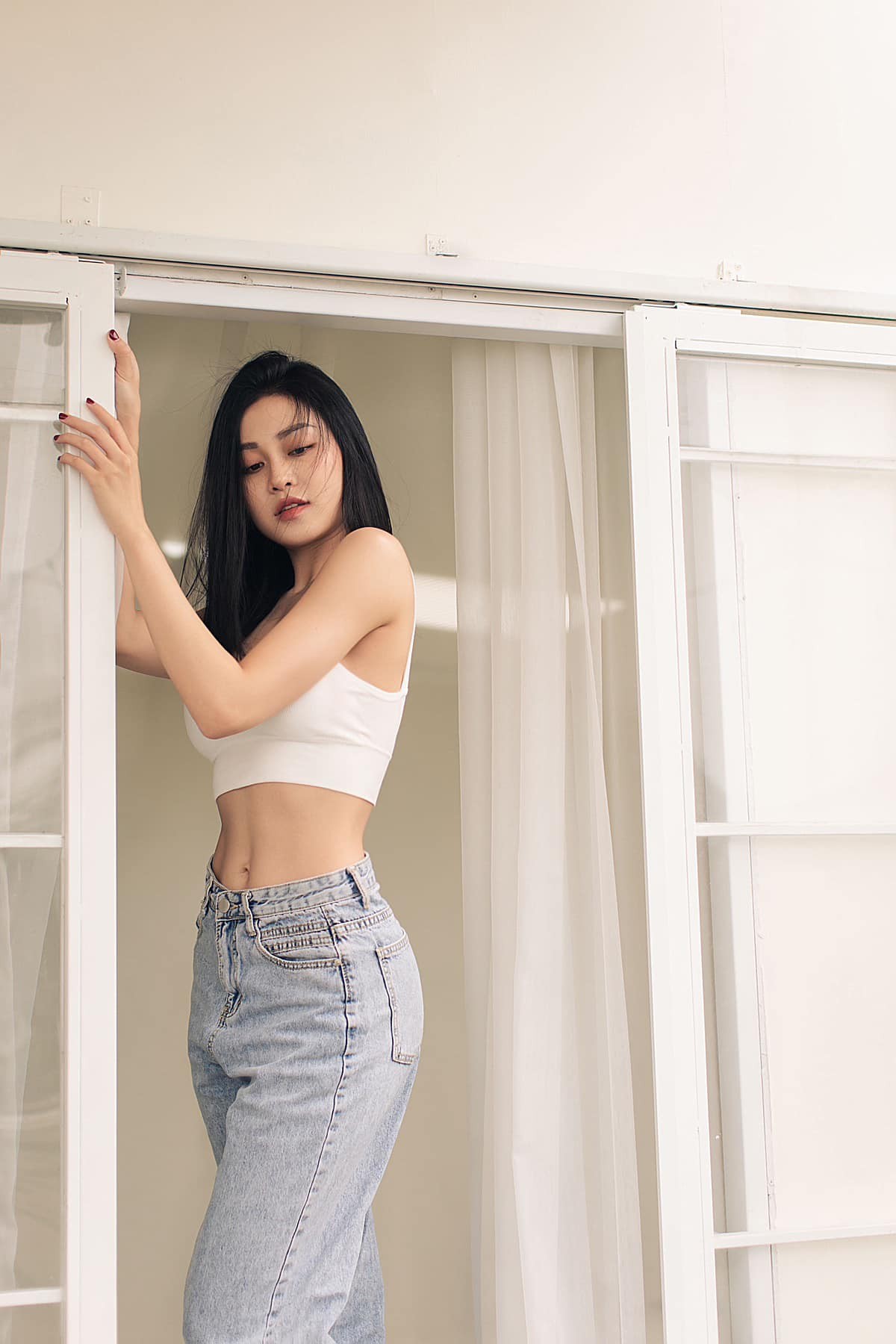 Nhan sắc 'con nghiện' bắt cá hai tay trong phim hình sự Việt giờ vàng ảnh 5