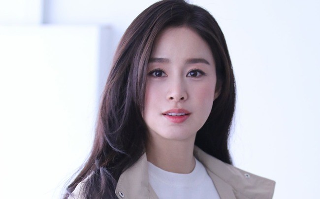 Showbiz 1/3: Kim Tae Hee bị điều tra ảnh 2