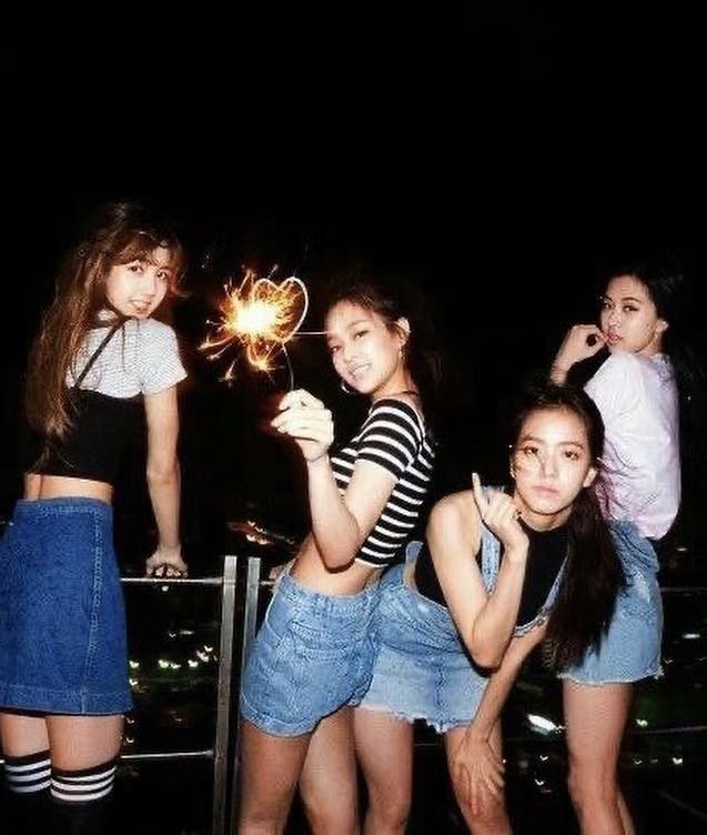 Ảnh chưa công bố về BlackPink ảnh 16