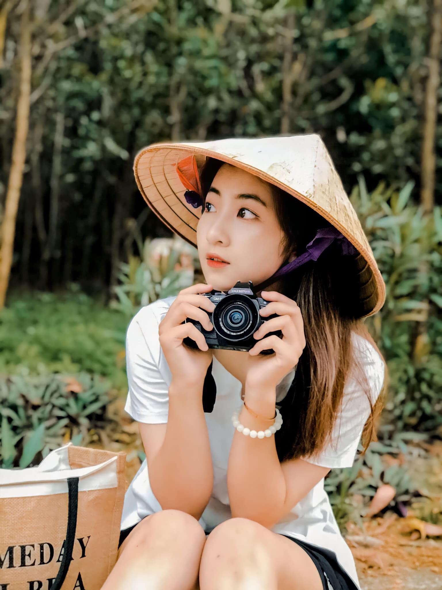Diễn viên phim 'Làng trong phố' đang khiến khán giả tăng xông là ai? ảnh 14