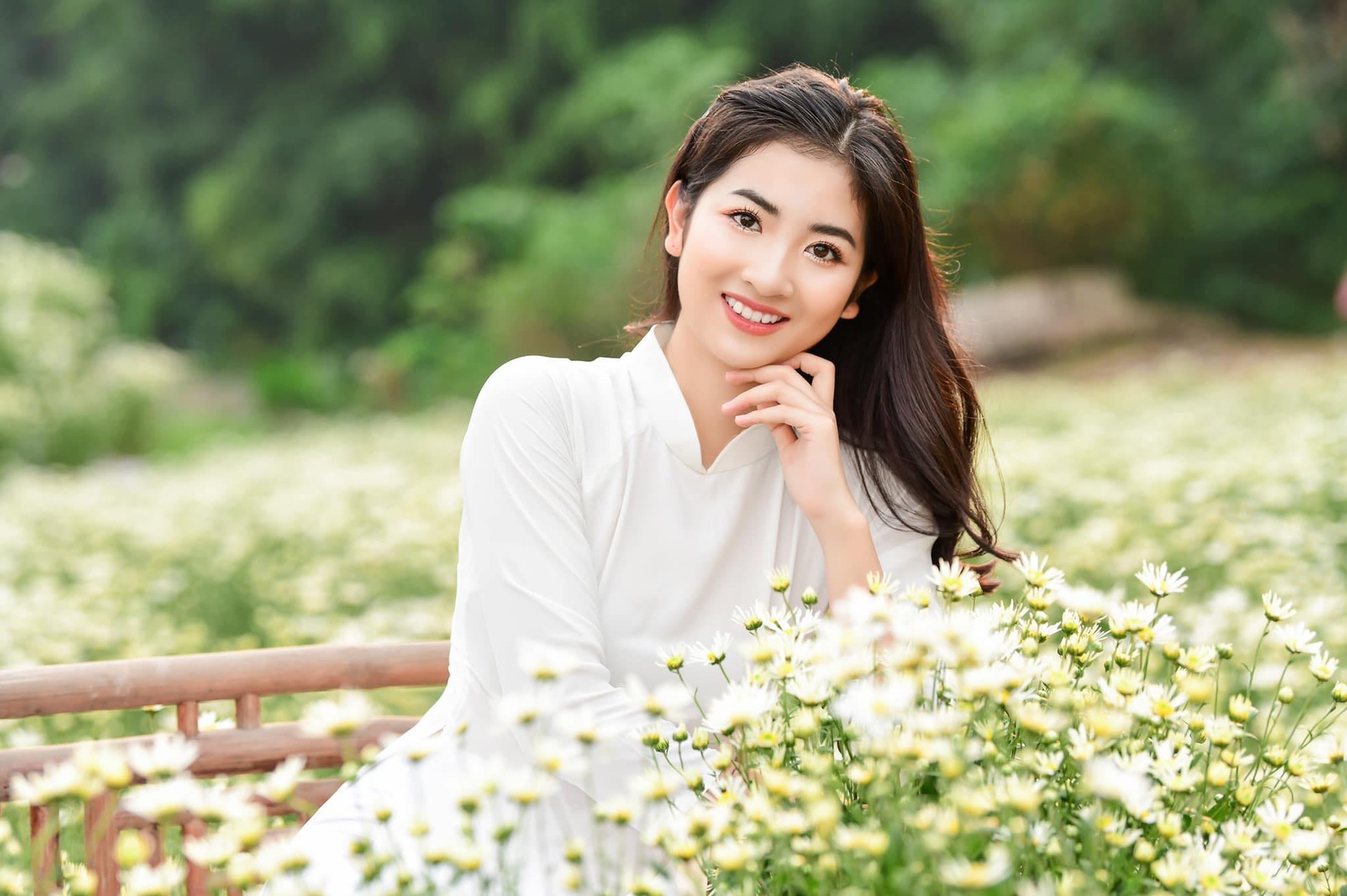 Diễn viên phim 'Làng trong phố' đang khiến khán giả tăng xông là ai? ảnh 19