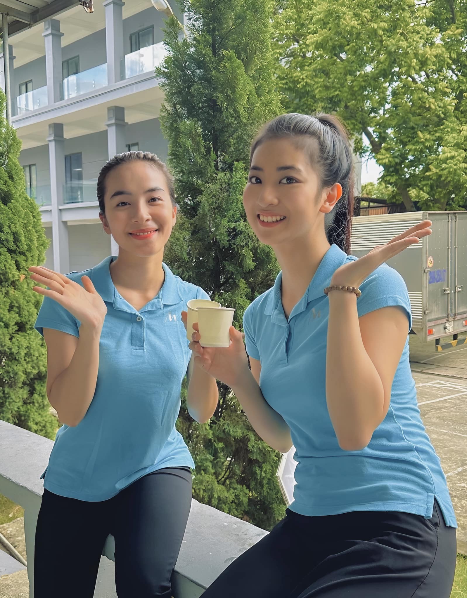 Diễn viên phim 'Làng trong phố' đang khiến khán giả tăng xông là ai? ảnh 12