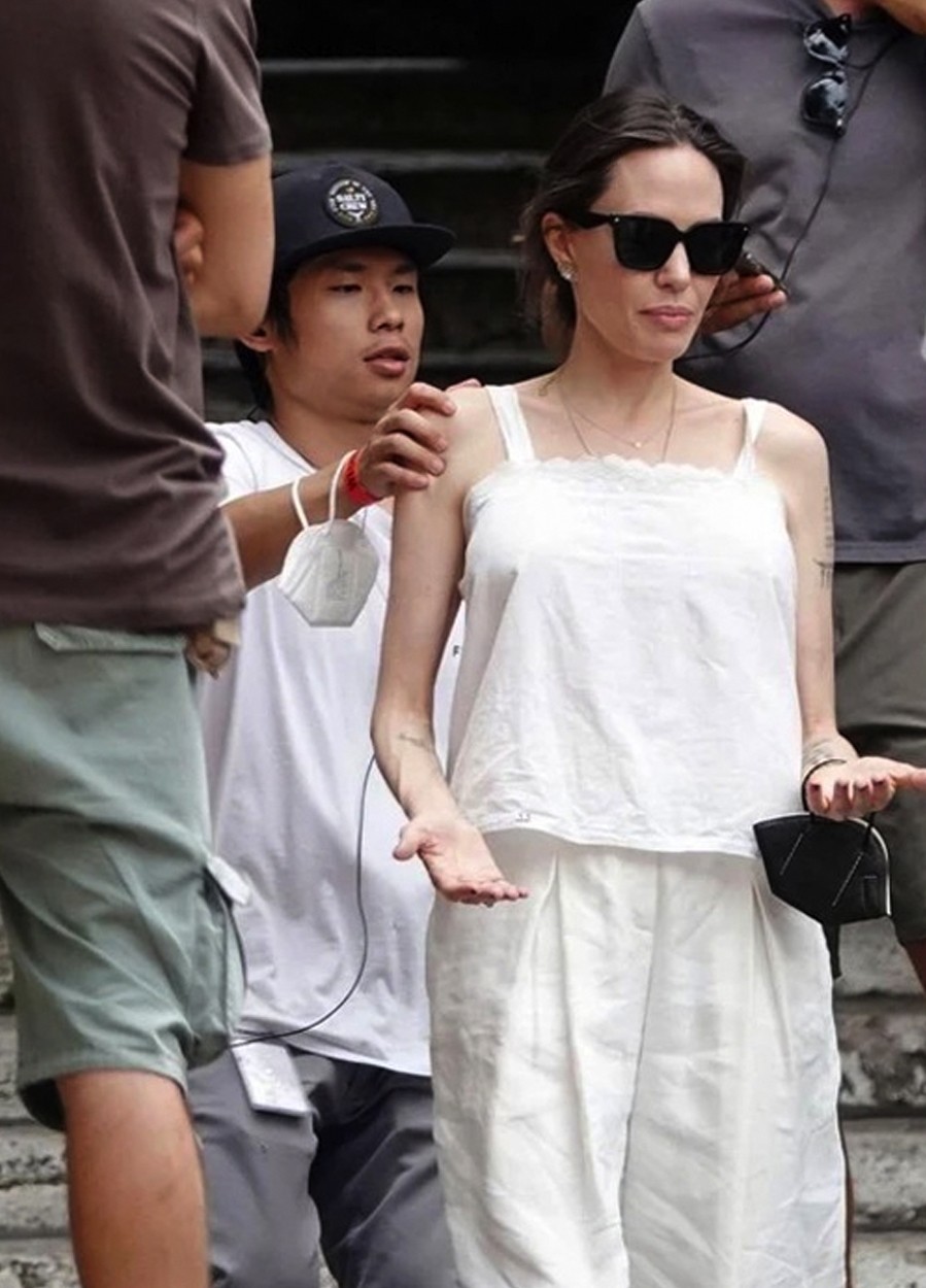 Pax Thien - Angelina Jolie's adopted Vietnamese-born child, photo 10