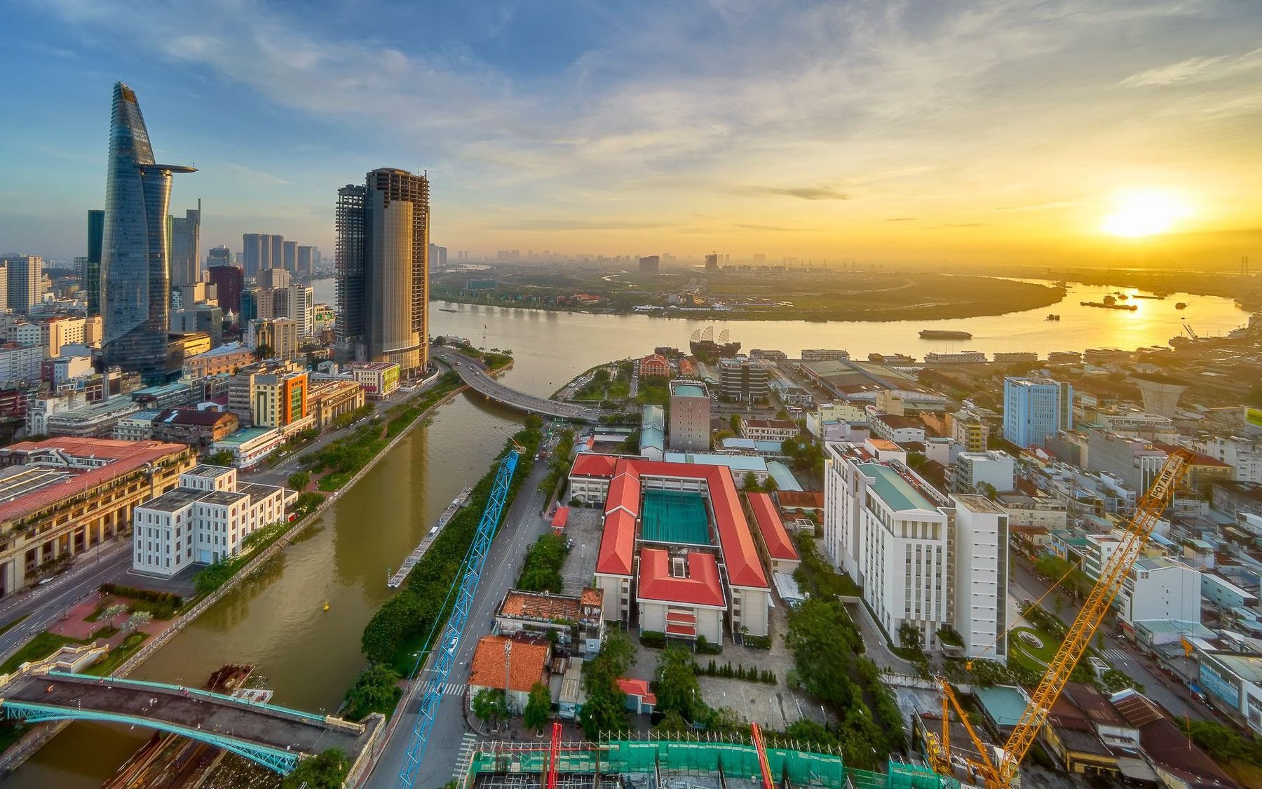Lý do Việt Nam thăng hạng vượt bậc trên 'bản đồ' kinh tế thế giới ảnh 1