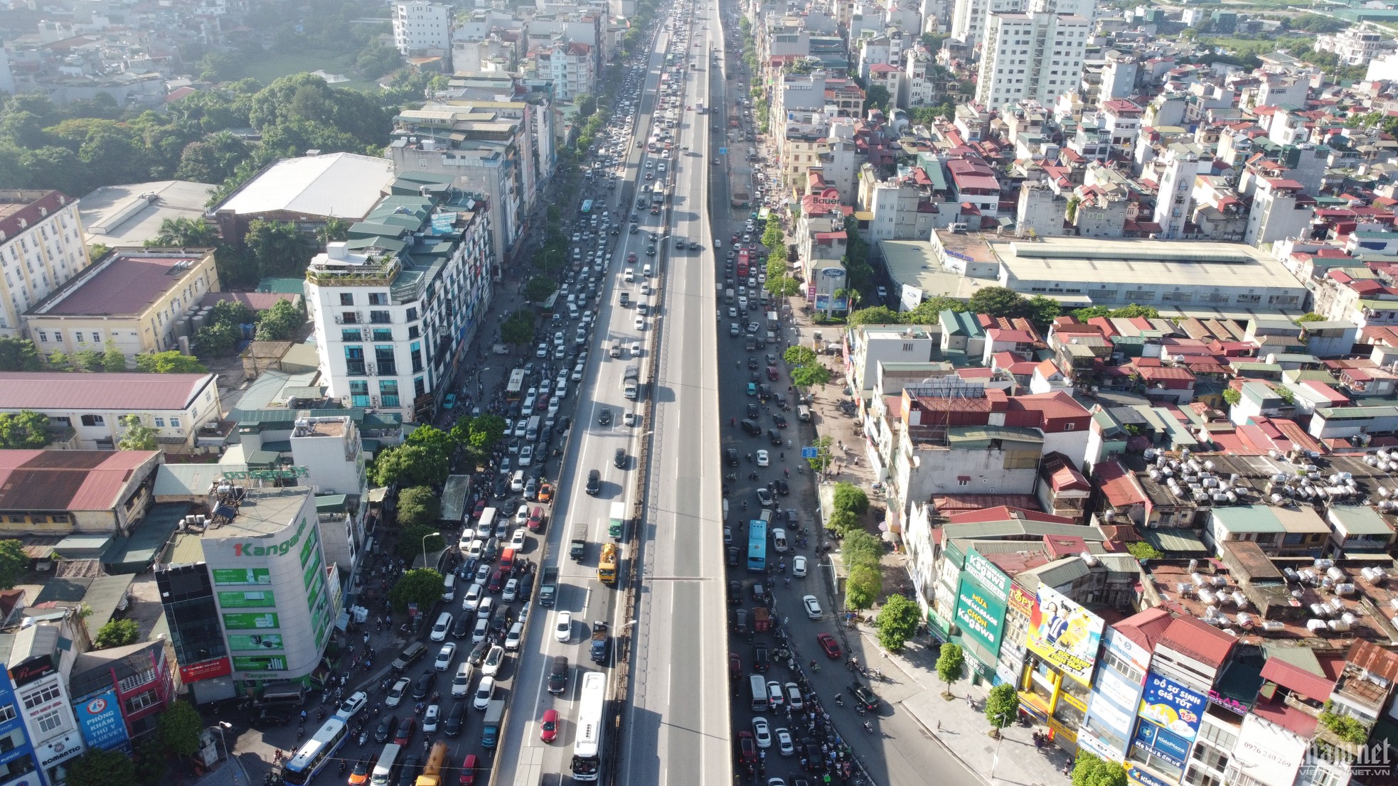 Rào chắn ở đường Nguyễn Trãi: Hàng nghìn xe đi ngược chiều, giao thông hỗn loạn ảnh 13