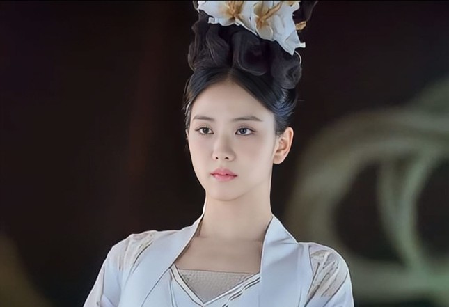 Jisoo trùm kín mặt sau tin rời BlackPink ảnh 8