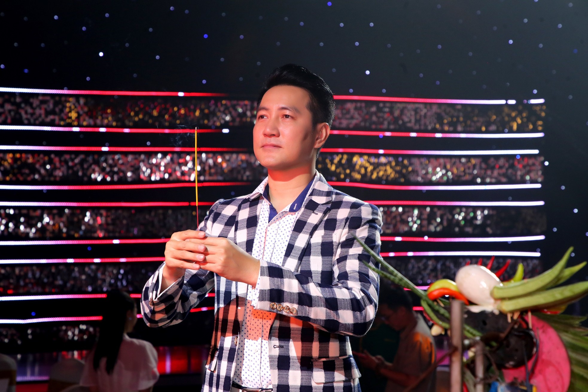 Hoài Linh và gần 200 nghệ sĩ cúng giỗ Tổ ngành sân khấu ảnh 6