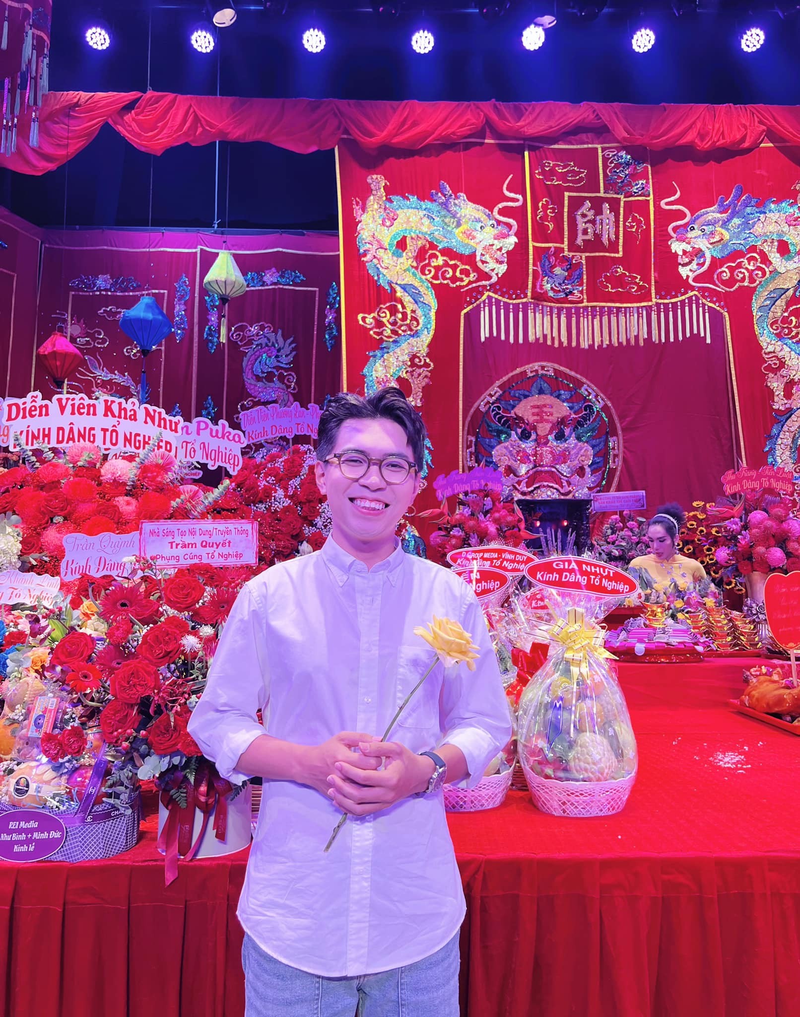 Thanh Thủy, Ngọc Hằng và dàn hoa, á hậu cúng giỗ Tổ sân khấu 2023 ảnh 20