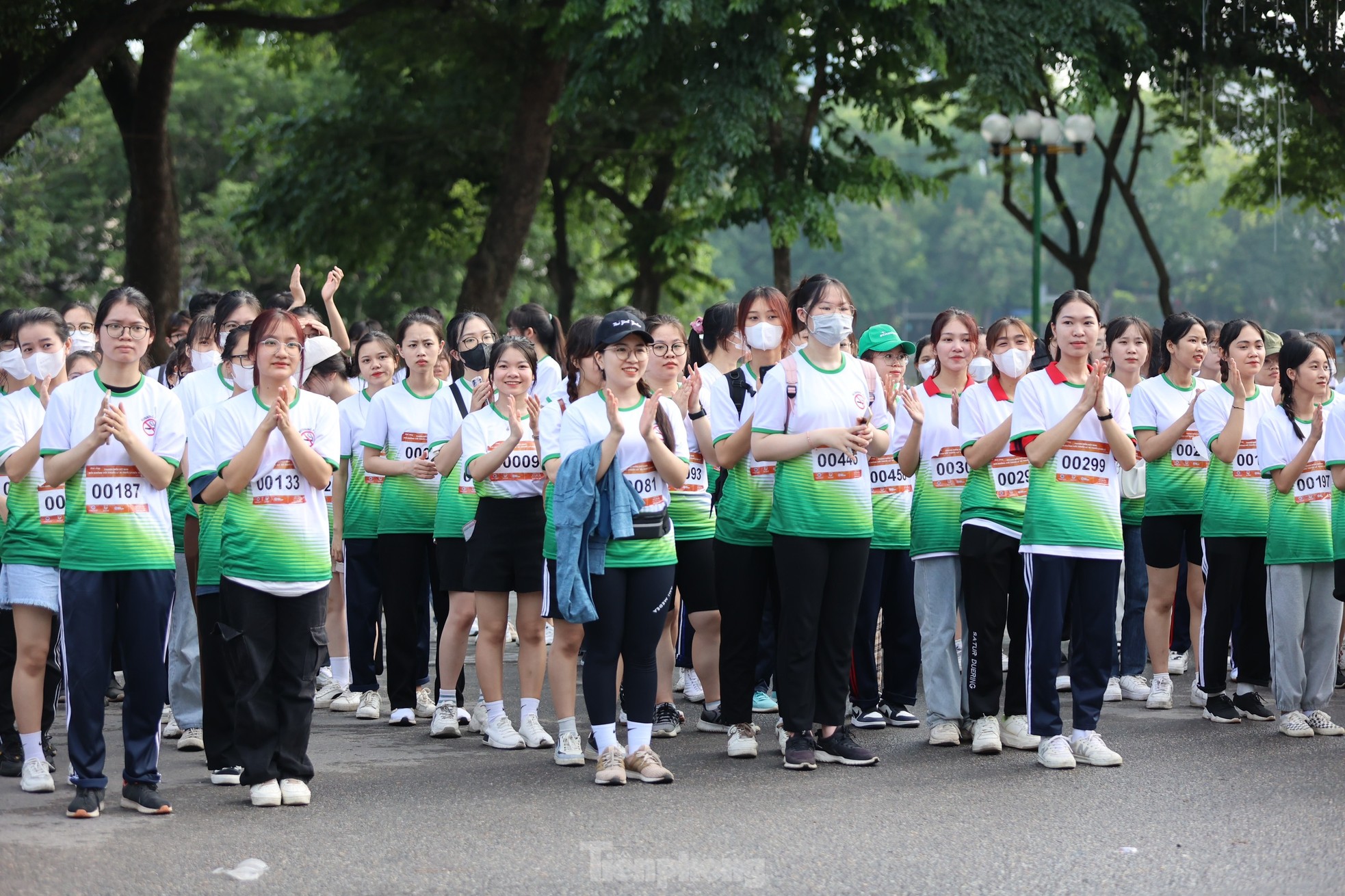 Giới trẻ hào hứng chạy marathon nói không với thuốc lá ảnh 4