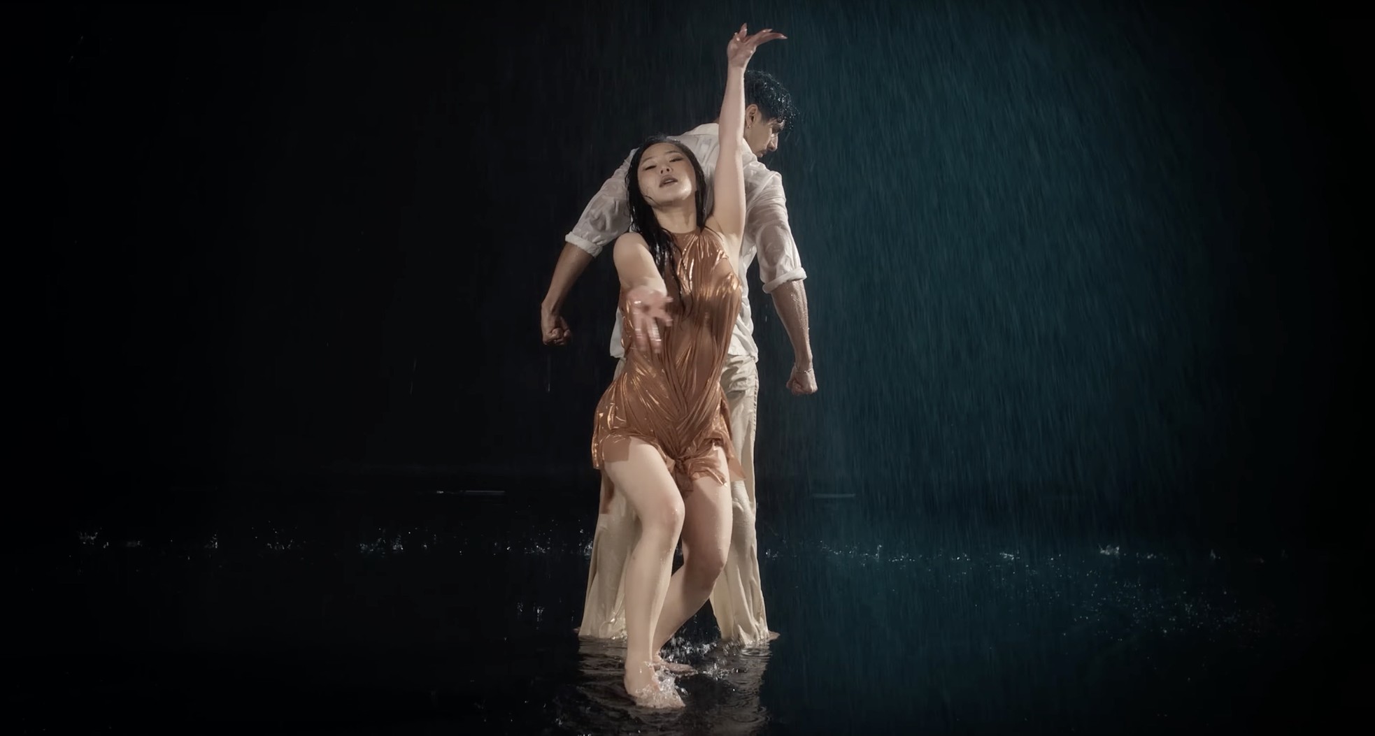 Khi Hương Tràm nóng bỏng ảnh 4
