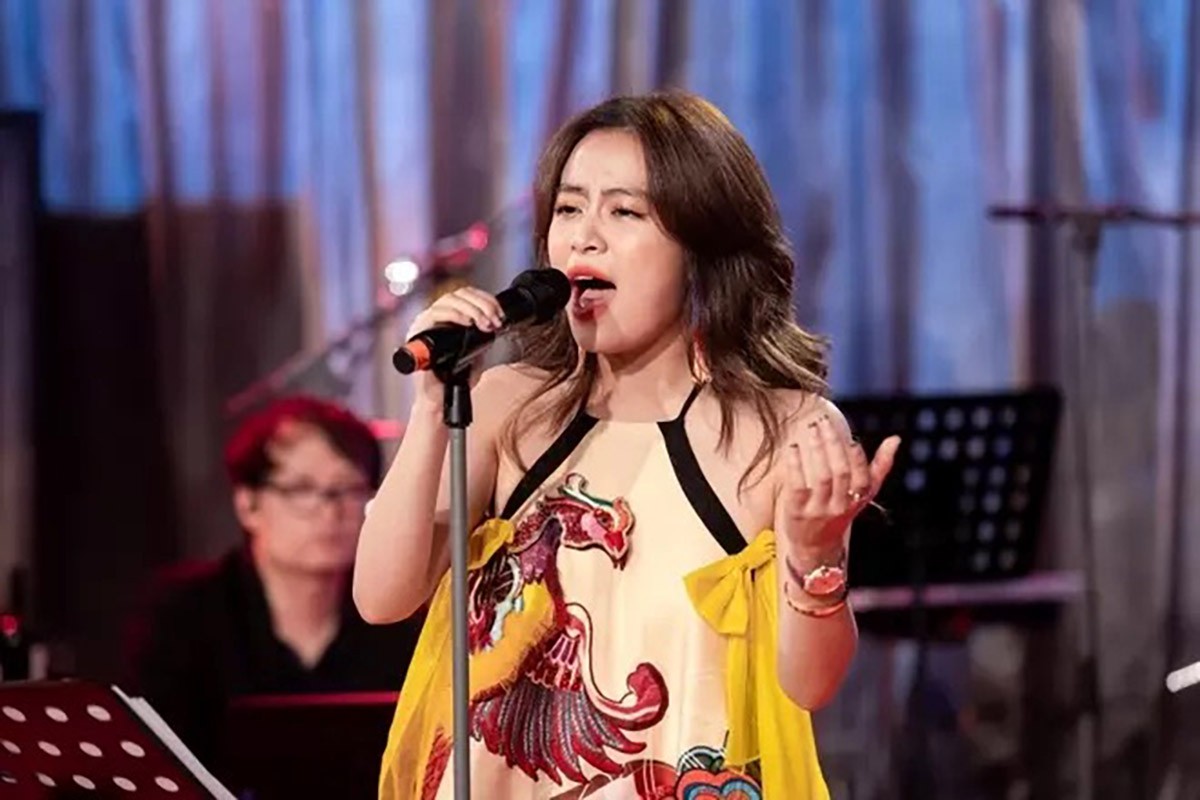 Hoàng Thùy Linh có hát live được không mà làm live show? ảnh 1