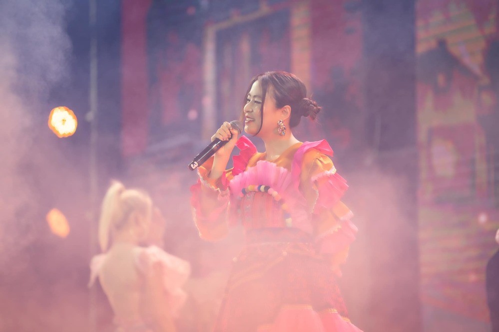 Hoàng Thùy Linh có hát live được không mà làm live show? ảnh 3