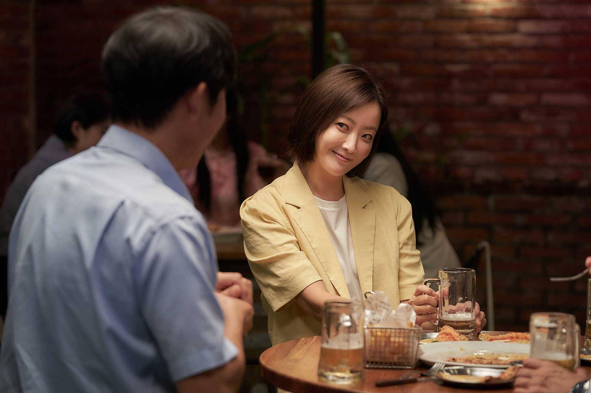 Sự trở lại bất ngờ của quốc bảo nhan sắc Kim Hee Sun ảnh 5