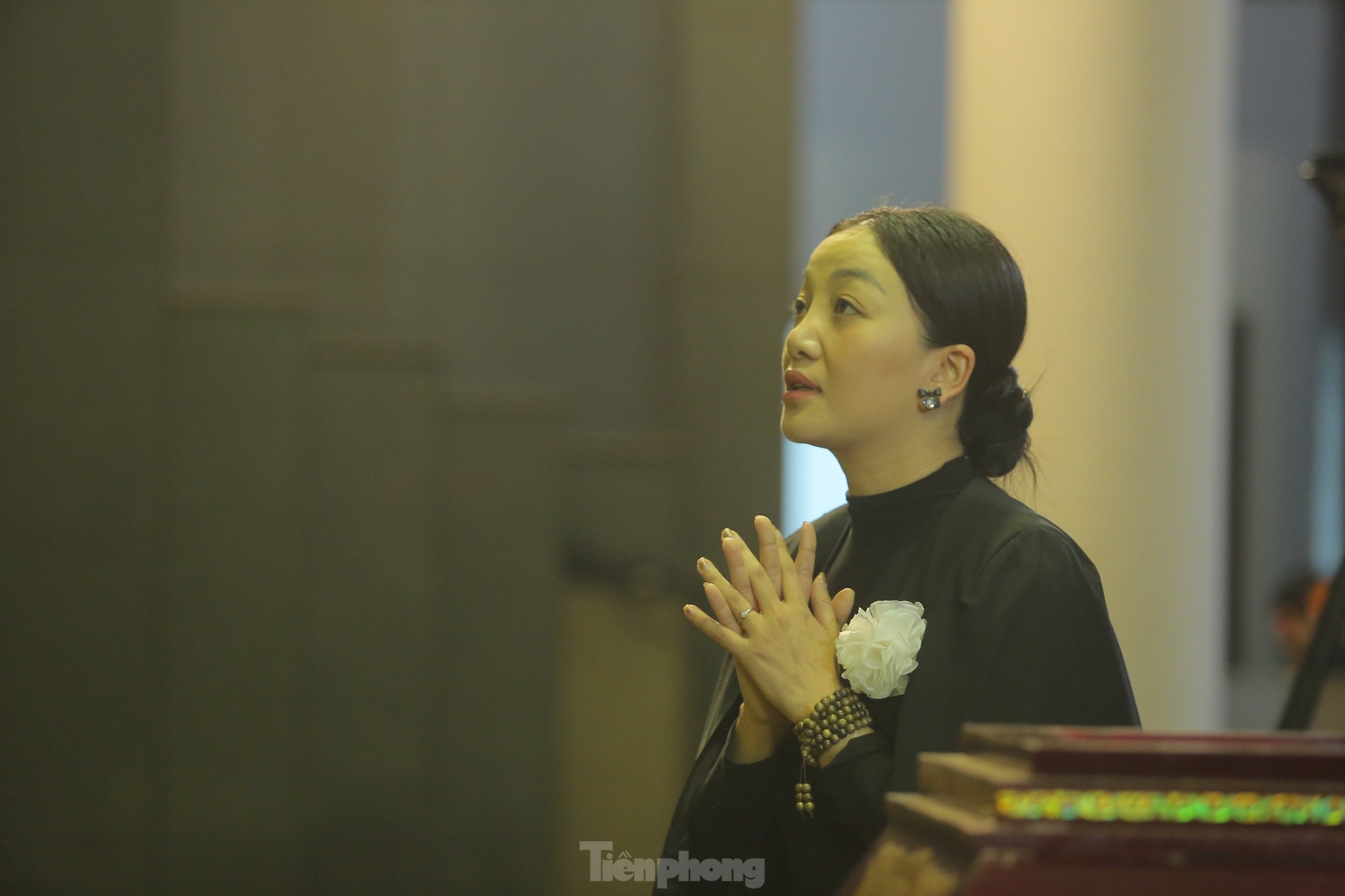 Giây phút xúc động ở lễ tang nhà giáo nhân dân Thái Thị Liên - Ảnh 10.