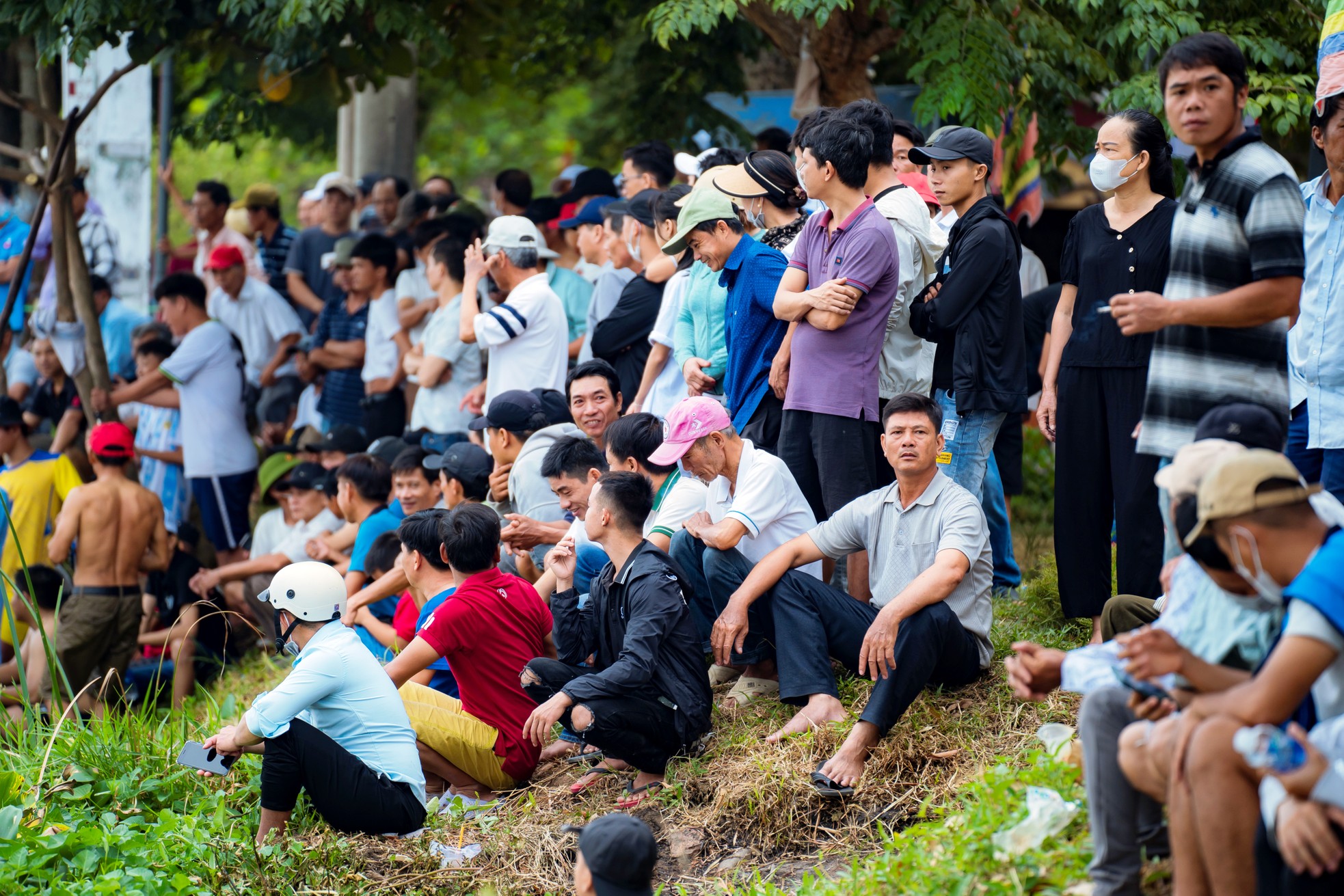 Tưng bừng giải đua ghe bên di tích ‘thượng gia hạ kiều’ hơn 245 năm tuổi ảnh 4