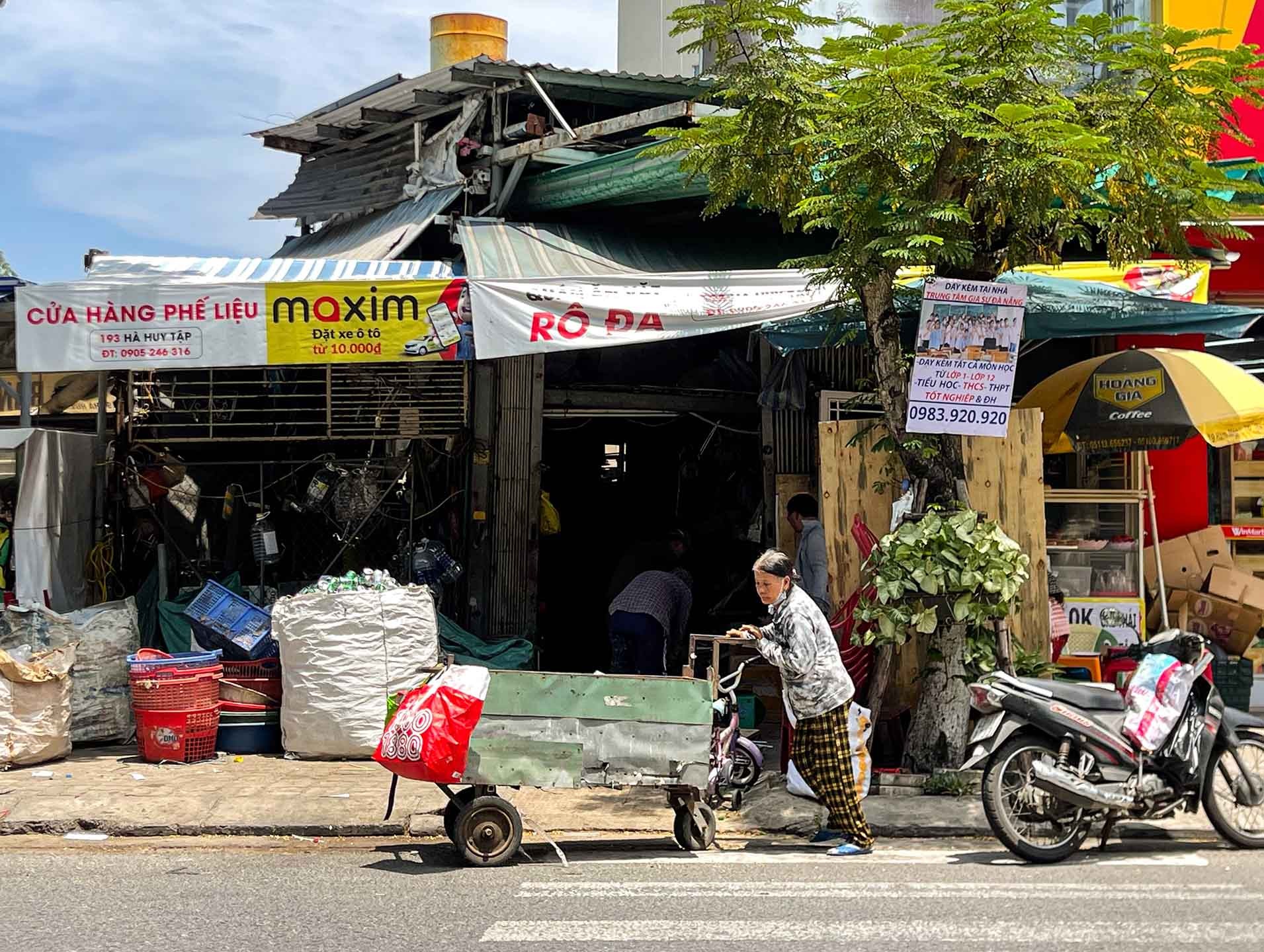 Gồng mình mưu sinh dưới ‘chảo lửa’ Đà Nẵng những ngày nắng cực độ ảnh 13