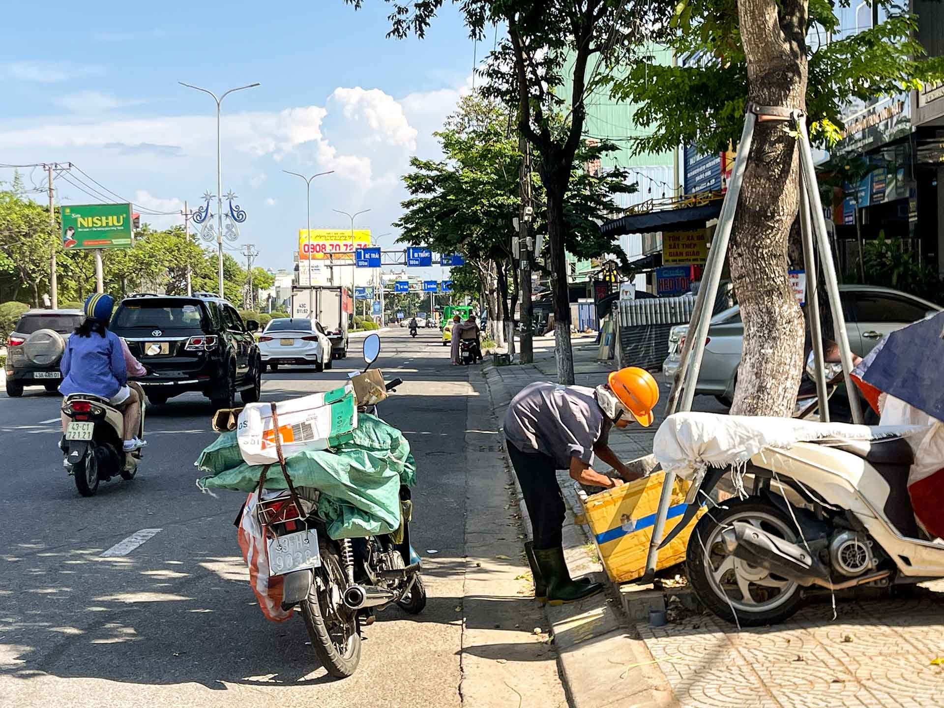 Gồng mình mưu sinh dưới ‘chảo lửa’ Đà Nẵng những ngày nắng cực độ ảnh 14