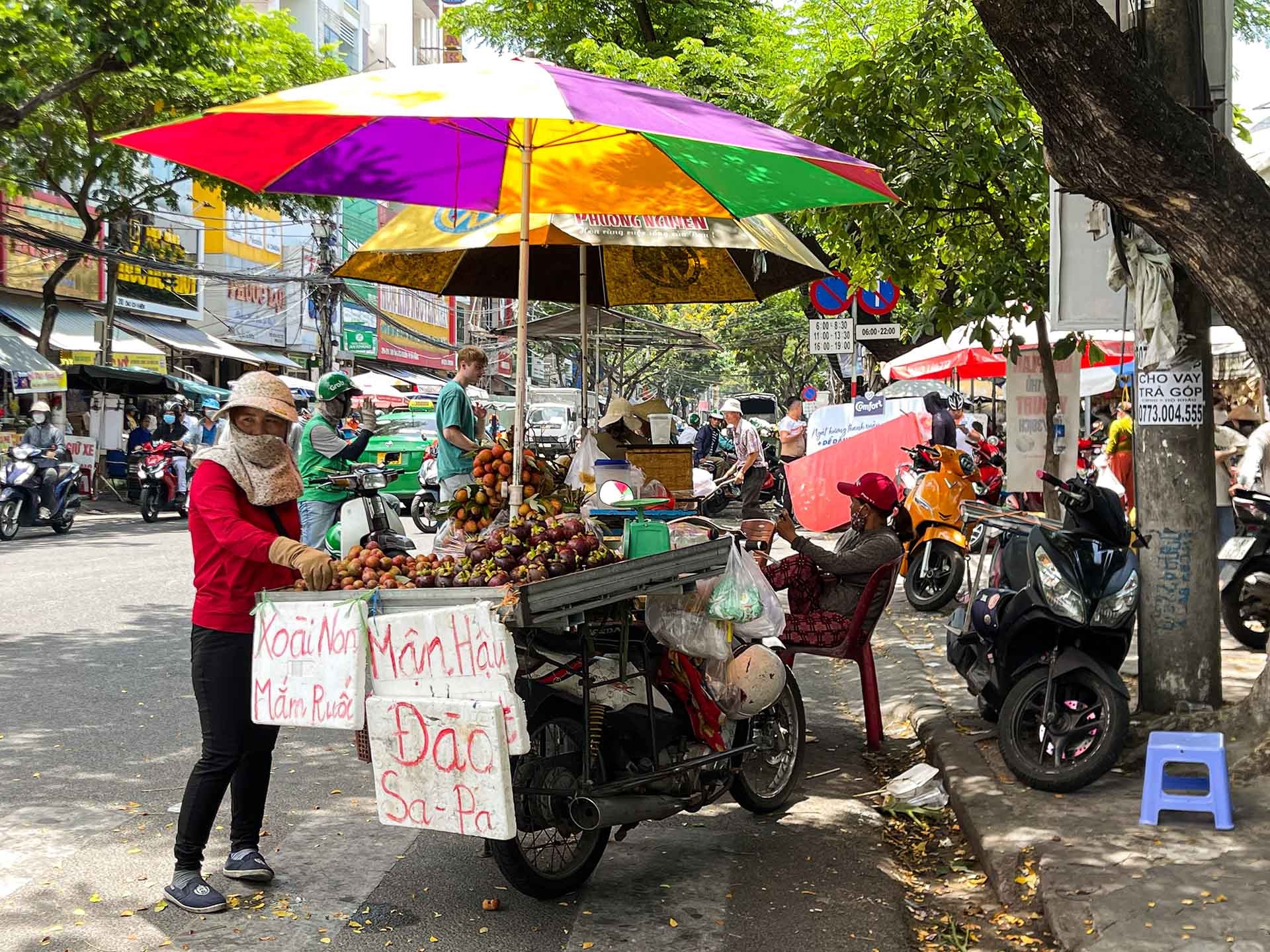 Gồng mình mưu sinh dưới ‘chảo lửa’ Đà Nẵng những ngày nắng cực độ ảnh 8