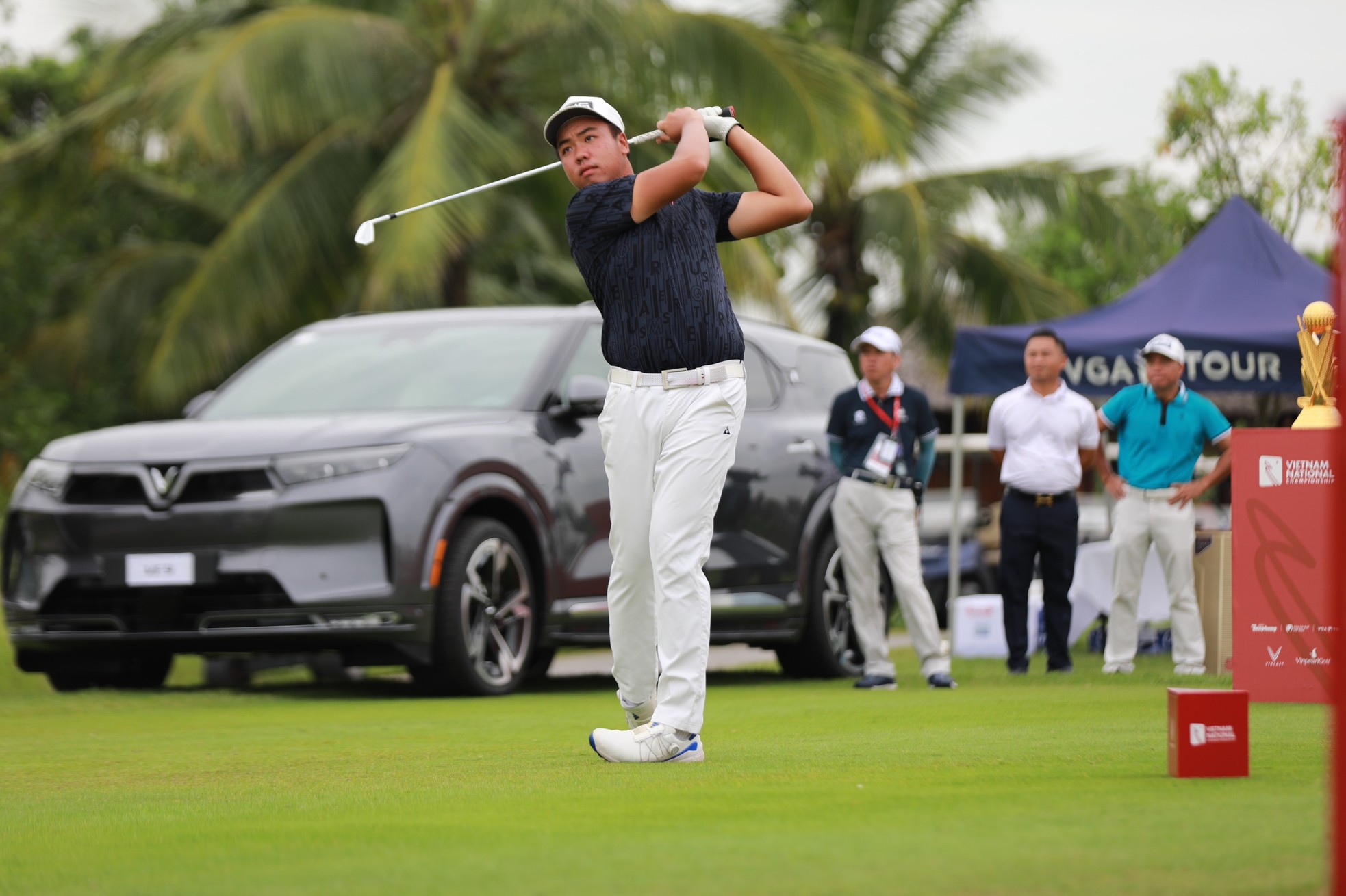 Hấp dẫn cuộc đua 'tam mã' tại Giải Vô địch Golf Quốc gia năm 2023 – Cúp VinFast ảnh 5