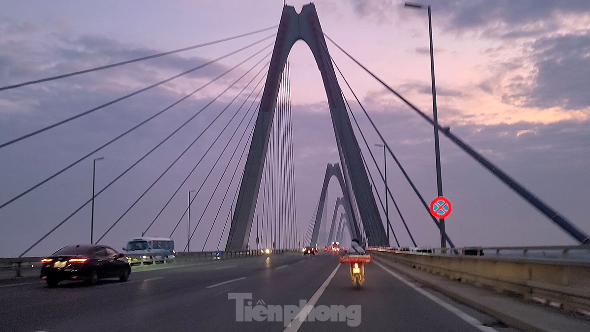 Khám phá Cầu Nhật Tân - Cây cầu thép dây văng lớn nhất Việt Nam - Ảnh 3.