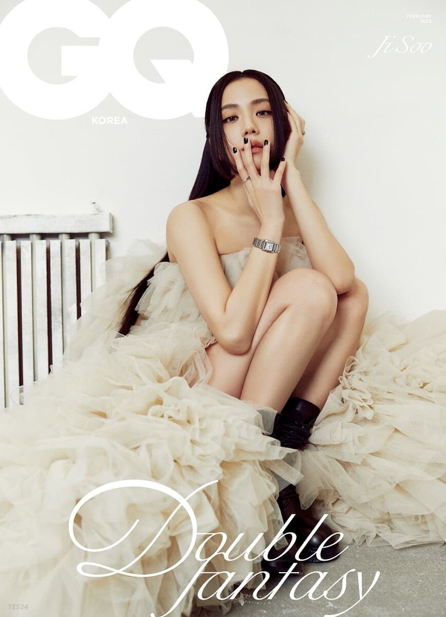 BLACKPINK destroys the magazine at the beginning of the year: Jisoo is rebellious and bold, Jennie is luxurious and seductive photo 1