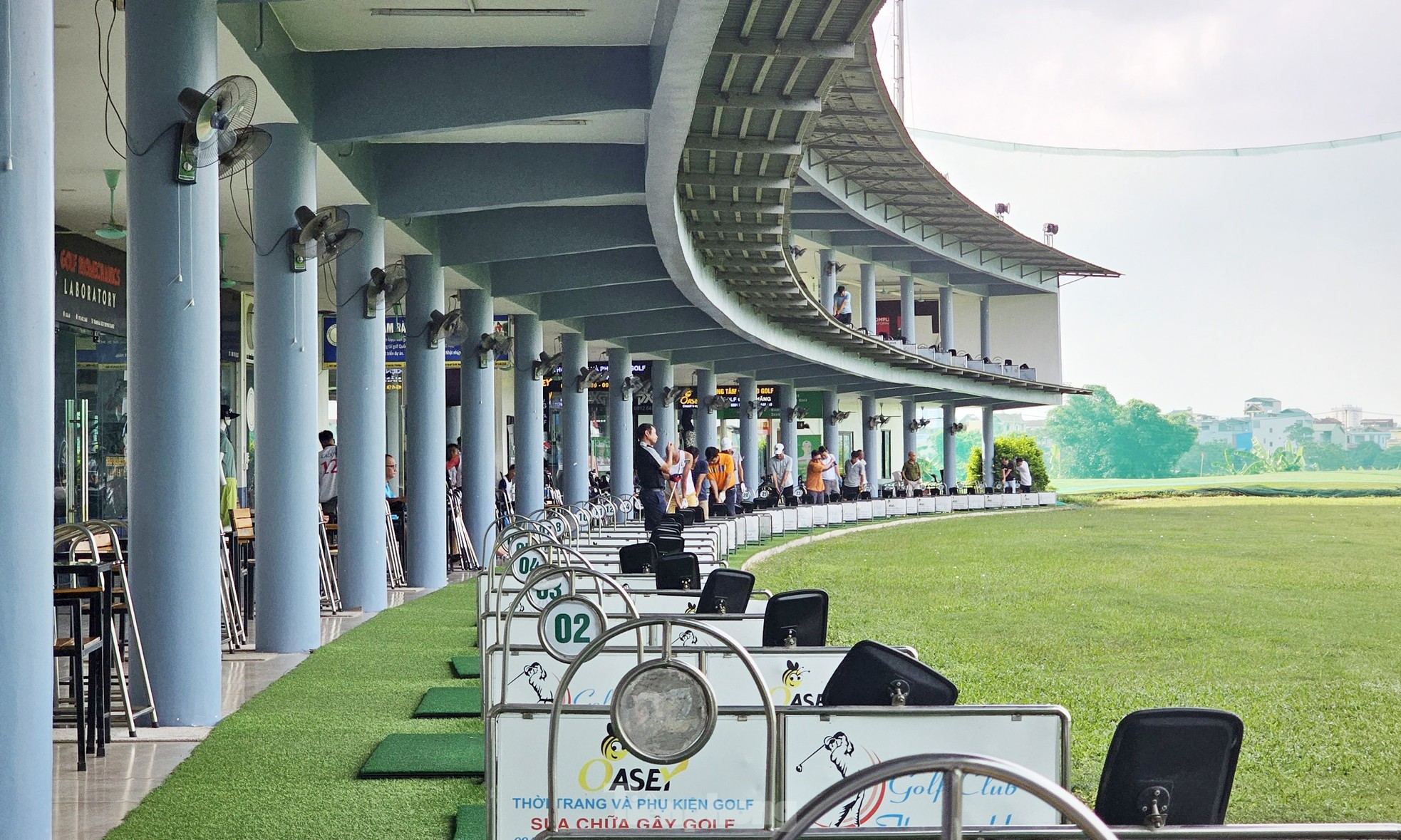 Sân tập golf 'chui' trong KĐT Thanh Hà: Yêu cầu phá dỡ vẫn rầm rộ hoạt động ảnh 10