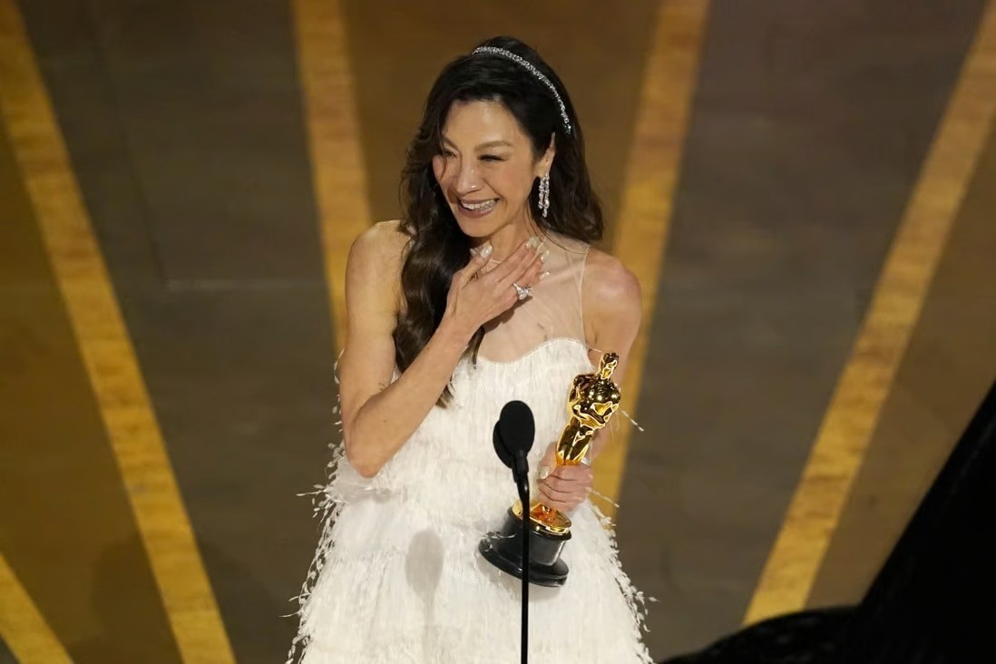 Tranh cãi bùng nổ về bài phát biểu tại Oscar của Dương Tử Quỳnh bị cắt xén - Ảnh 1.