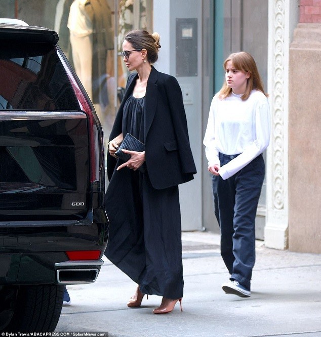 Angelina Jolie tuyển con gái út làm trợ lý, Pax Thiên sẽ ra sao? ảnh 6