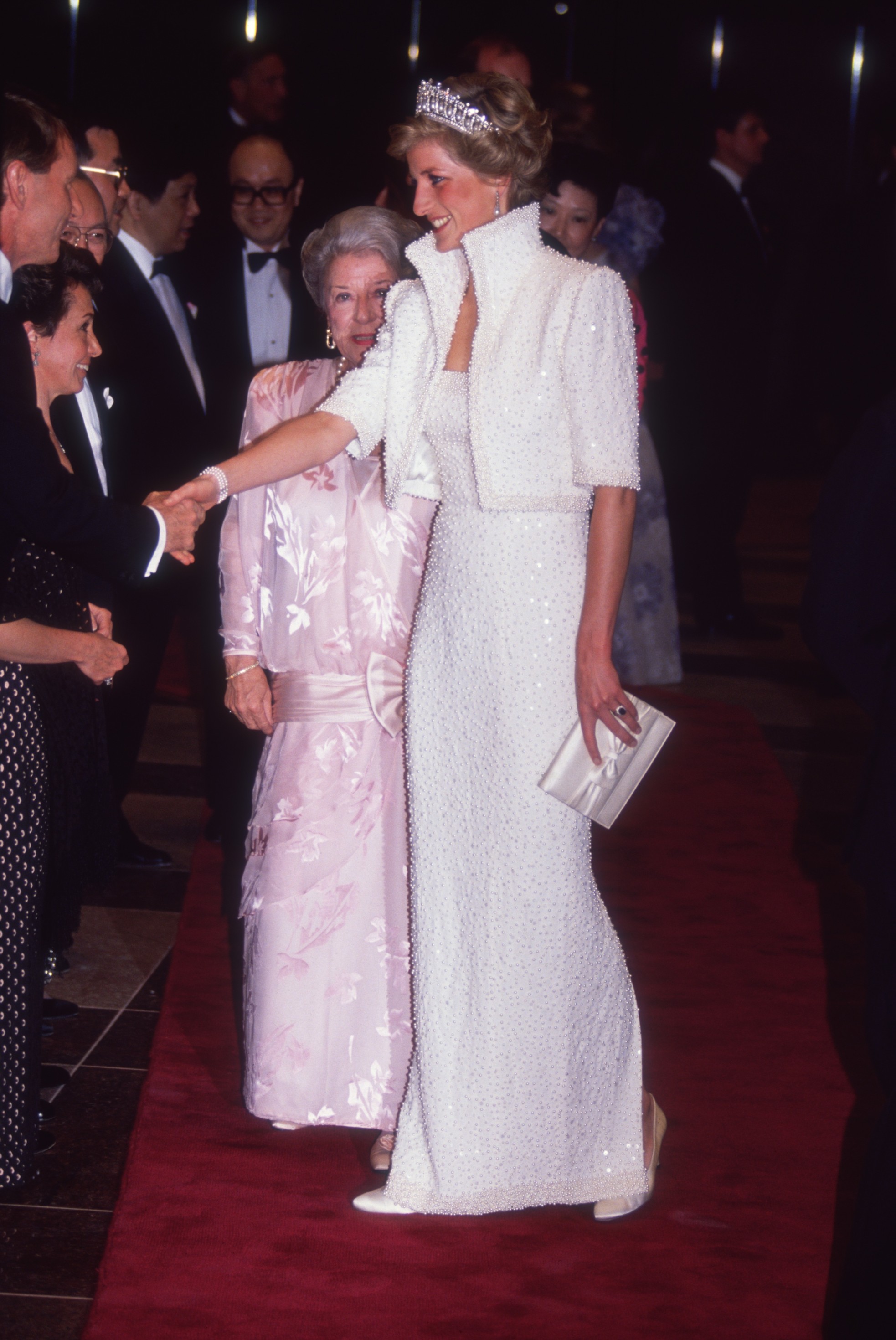 Qua đời 26 năm, hình ảnh Công nương Diana vẫn đầy sức hút ảnh 16