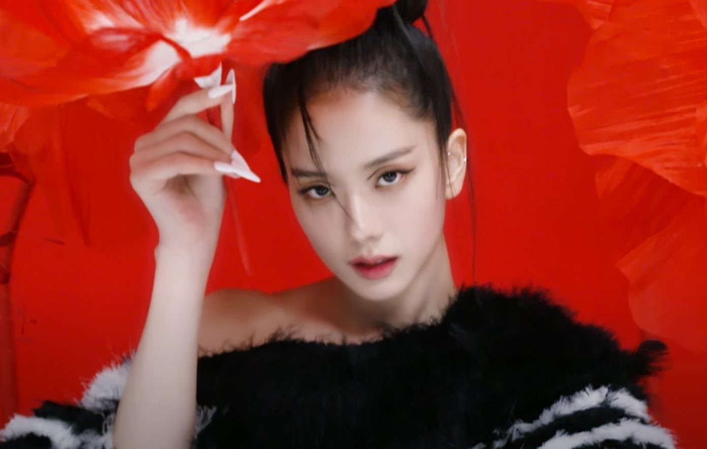 Jisoo (BlackPink) được vinh danh bất chấp tranh cãi về giọng hát ảnh 7