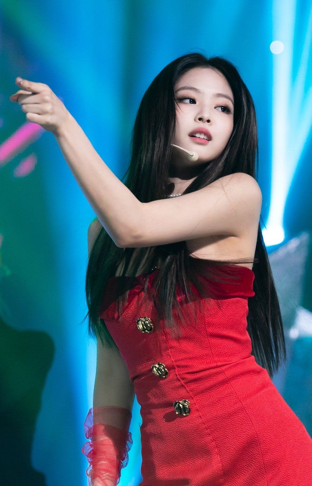 Khoảnh khắc đẹp nhất mọi thời đại của Jennie (BlackPink) ảnh 20