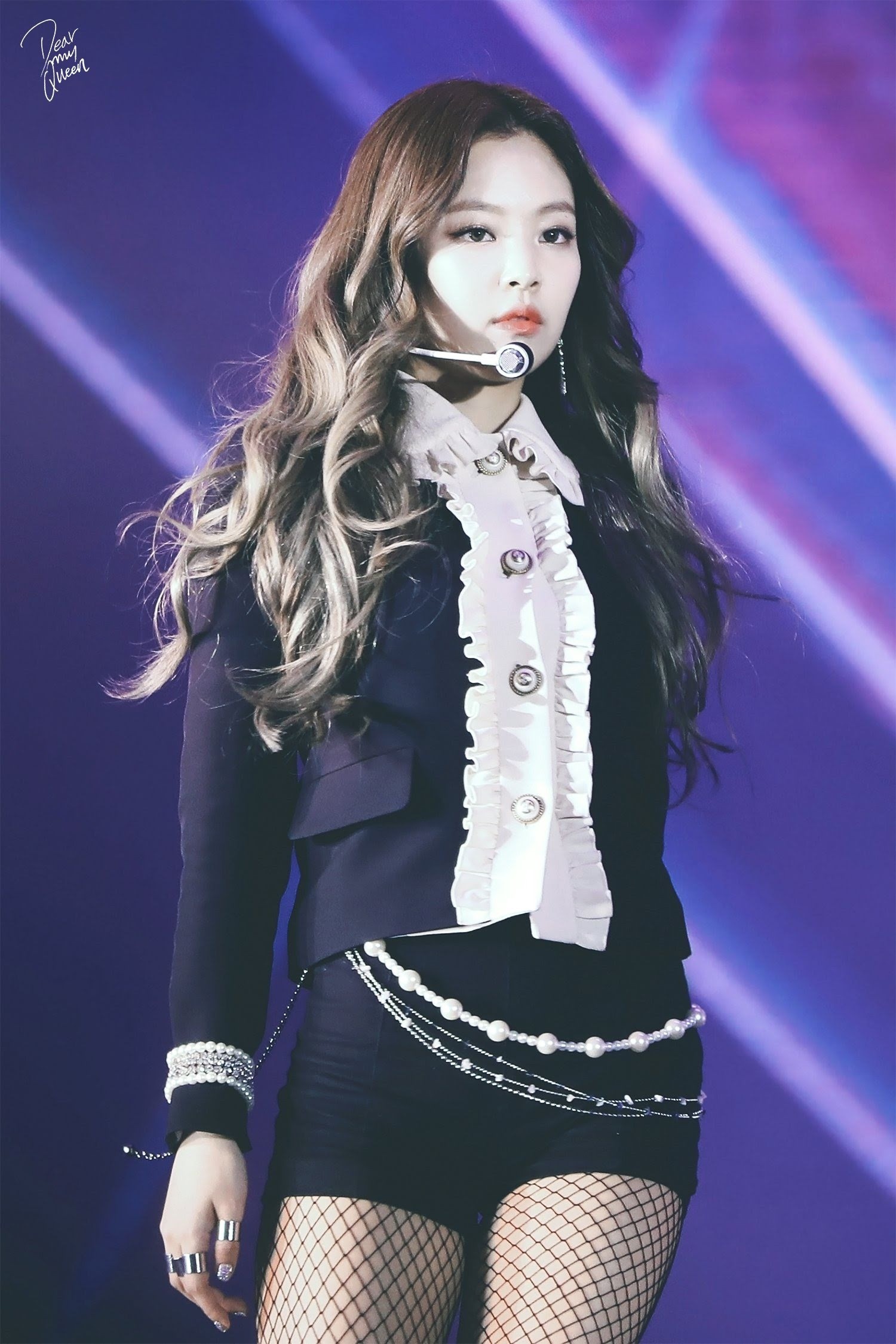 Khoảnh khắc đẹp nhất mọi thời đại của Jennie (BlackPink) ảnh 2