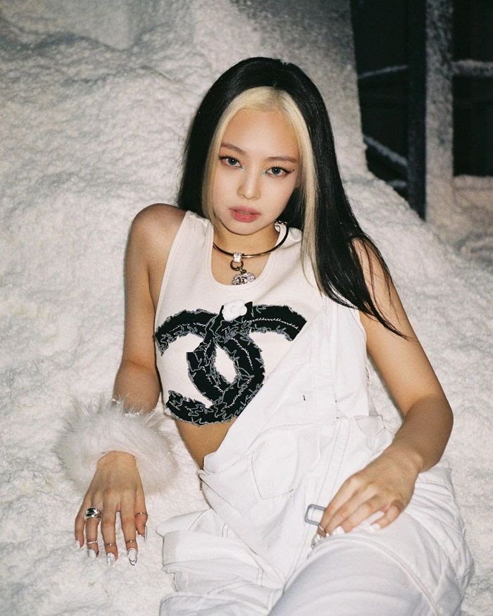 Khoảnh khắc đẹp nhất mọi thời đại của Jennie (BlackPink) ảnh 32