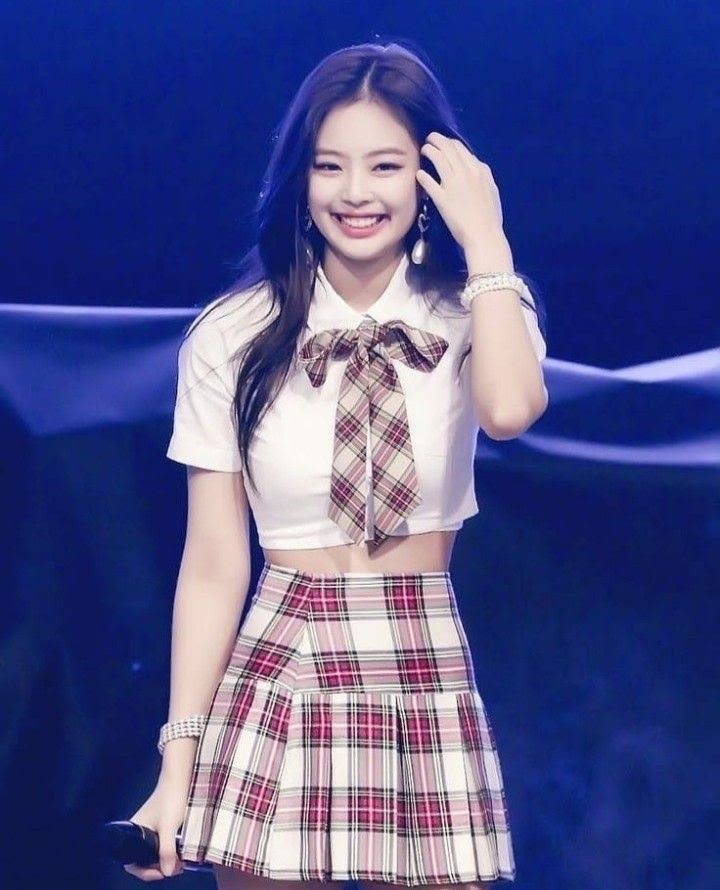 Khoảnh khắc đẹp nhất mọi thời đại của Jennie (BlackPink) ảnh 5