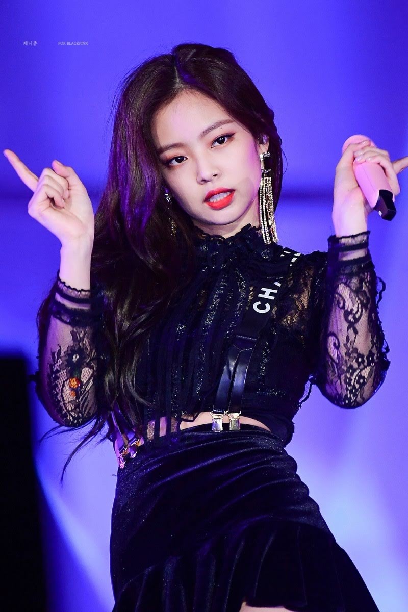 Khoảnh khắc đẹp nhất mọi thời đại của Jennie (BlackPink) ảnh 9