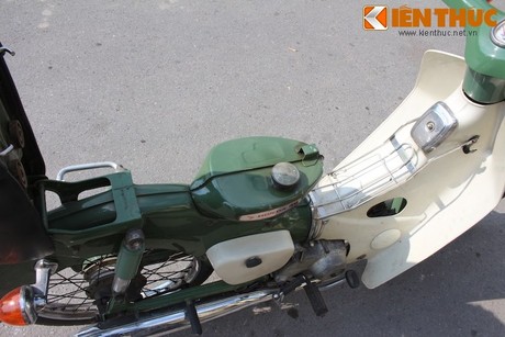 Cận cảnh Honda Super Cub C70 Dame nguyên bản tại Hà Nội  Tạp chí Doanh  nghiệp Việt Nam