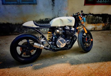Honda CB750 độ cafe racer siêu độc tại Sài Gòn Honda Cb750 Độ Cafe Racer Siêu Độc Tại Sài Gòn