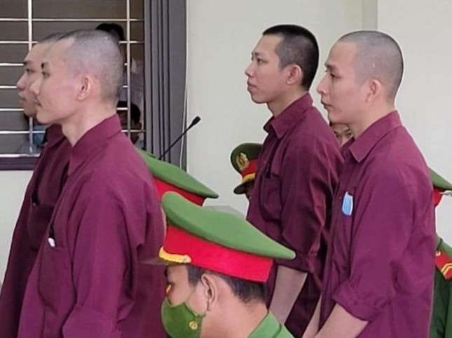 Vụ ‘Tịnh thất Bồng Lai’: Tòa sửa quyết định thi hành án, ông Lê Tùng Vân có 7 ngày để trình diện ảnh 1