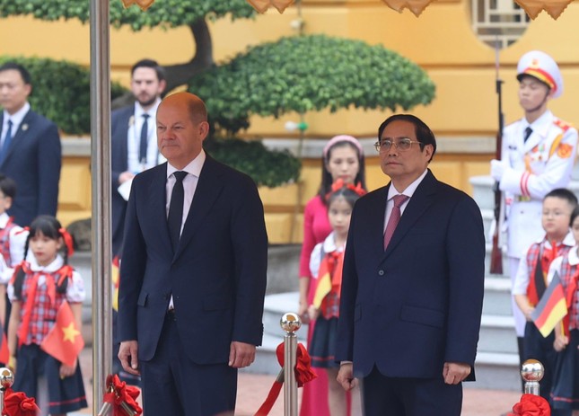 Thủ tướng Phạm Minh Chính chủ trì lễ đón Thủ tướng Đức Olaf Scholz ảnh 4