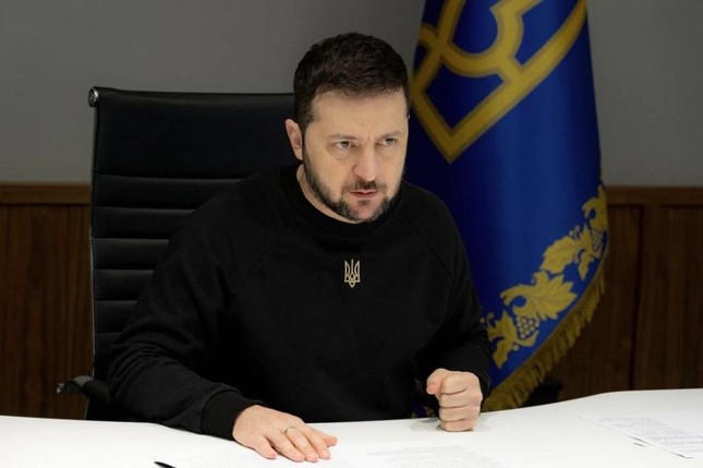 Tổng thống Ukraine giải tán tòa án, tuyên bố vừa chống tham nhũng vừa chống Nga ảnh 1