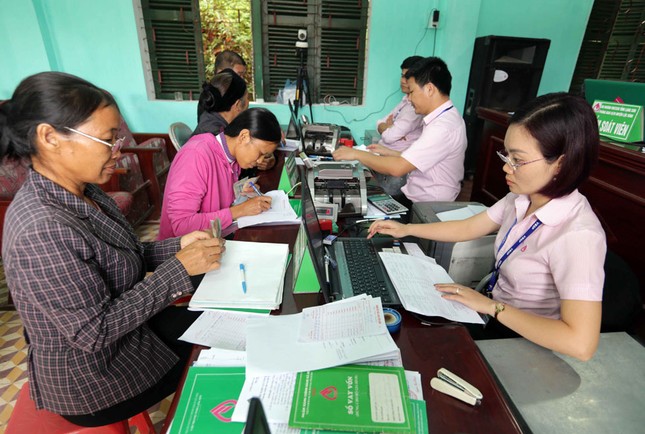 Vay mua nhà xã hội phải thông qua Hội Phụ nữ, Cựu chiến binh? ảnh 1